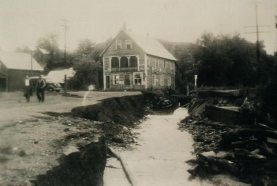 rue Child lors de l'inondation de 1943